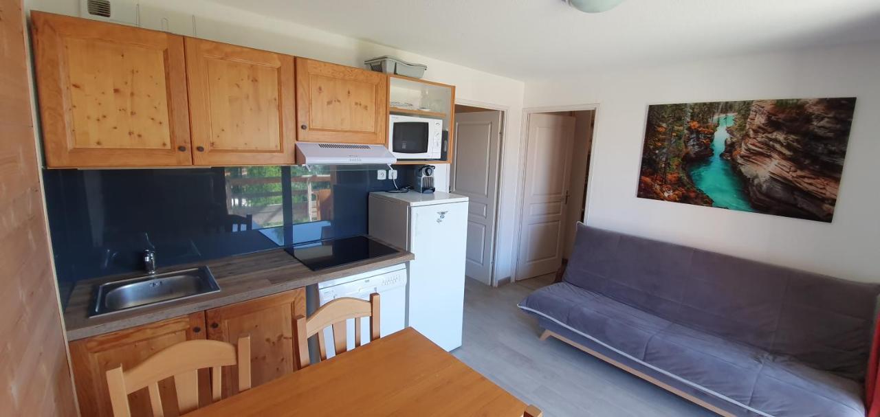 3 Etoiles 6 Personnes 1800 *